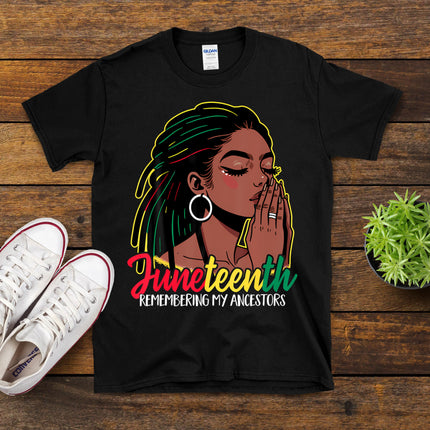 Black Woman Remembering My Ancestors Juneteenth T-Shirt
