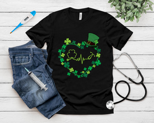 Irish Nurse St Patricks Day Stethoscope Heartbeat Shamrock T-Shirt