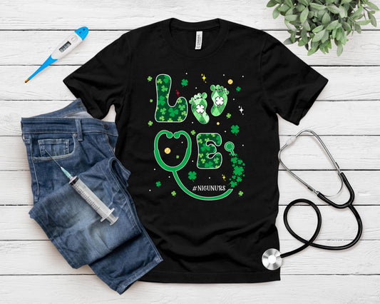 Love Nicu Nurse Life Shamrock Cute Baby Feet St Patricks Day T-Shirt