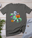 Skeleton Riding T-Rex Mummy Dinosaur Halloween Funny Pumpkin T-Shirt