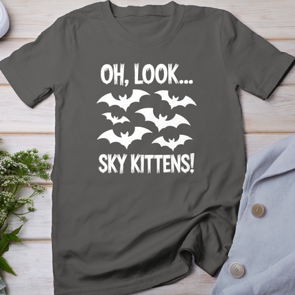 Funny Bat Design for Men Women Kids Halloween Bat Lovers T-Shirt