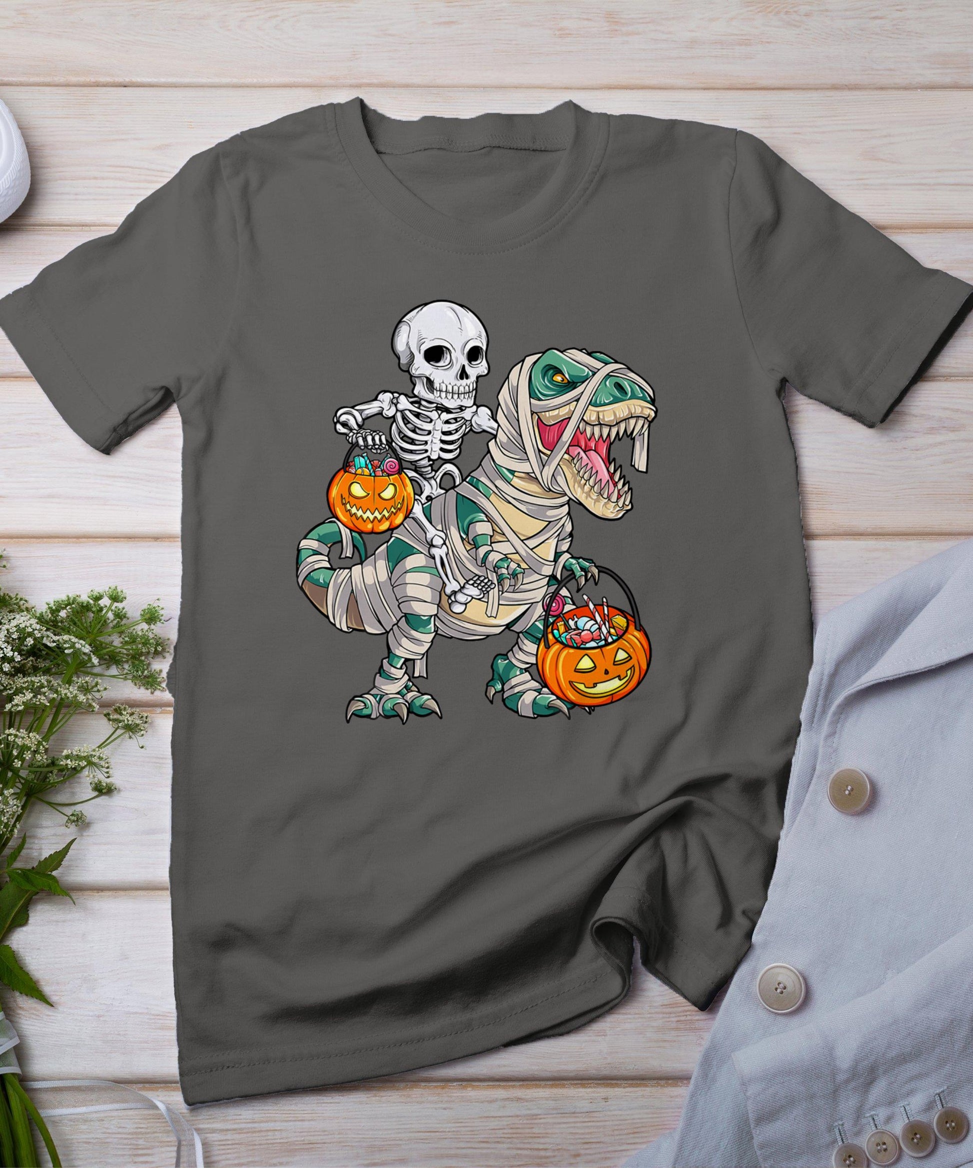 Skeleton Riding Mummy Dinosaur T Rex Halloween Funny Pumpkin T-Shirt