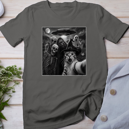 Cat Selfie with Bigfoot Skeleton Alien UFO Funny Cat Lover T-Shirt