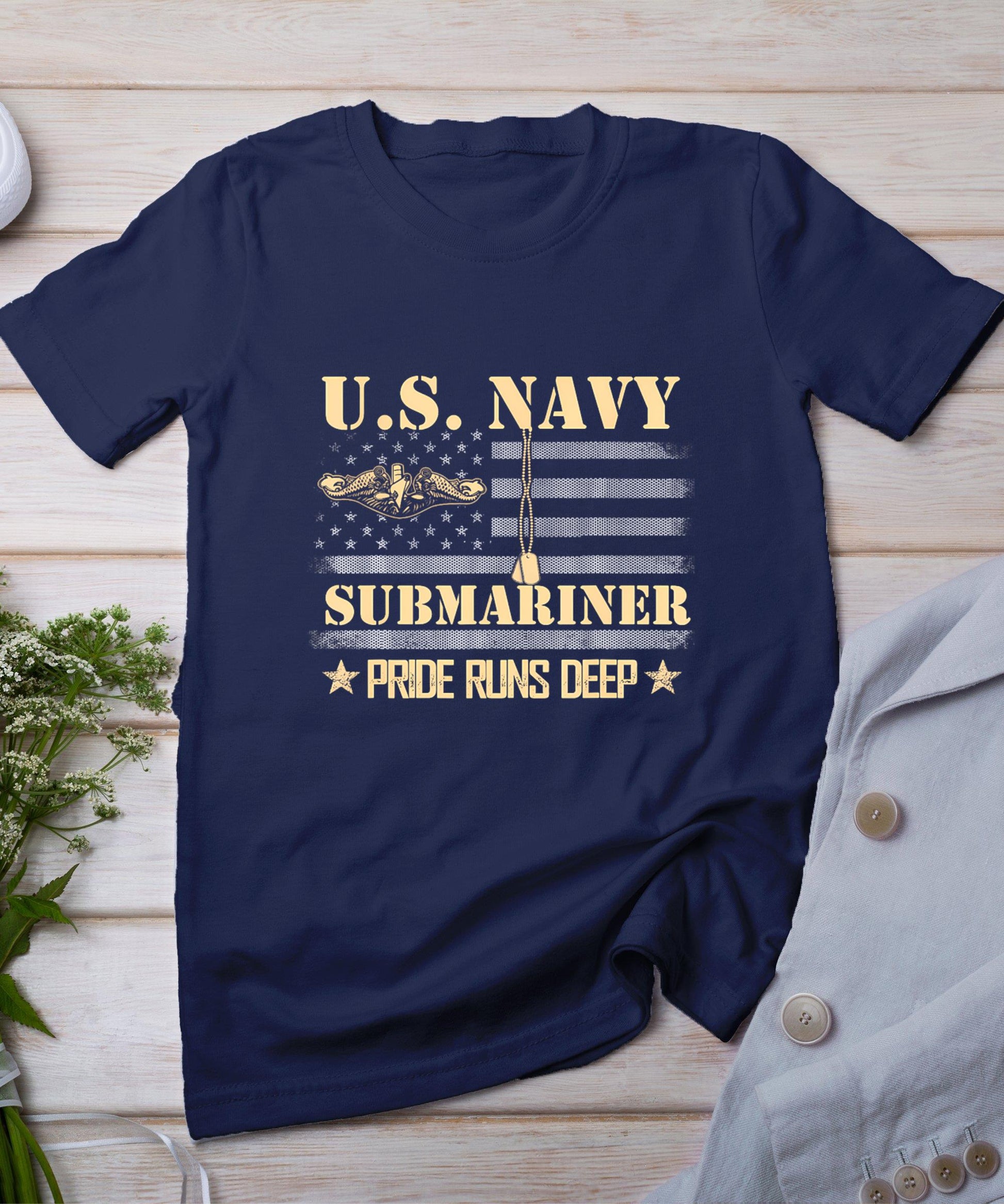 U.S Submarines Silent Service Vintage Veterans Day T-Shirt