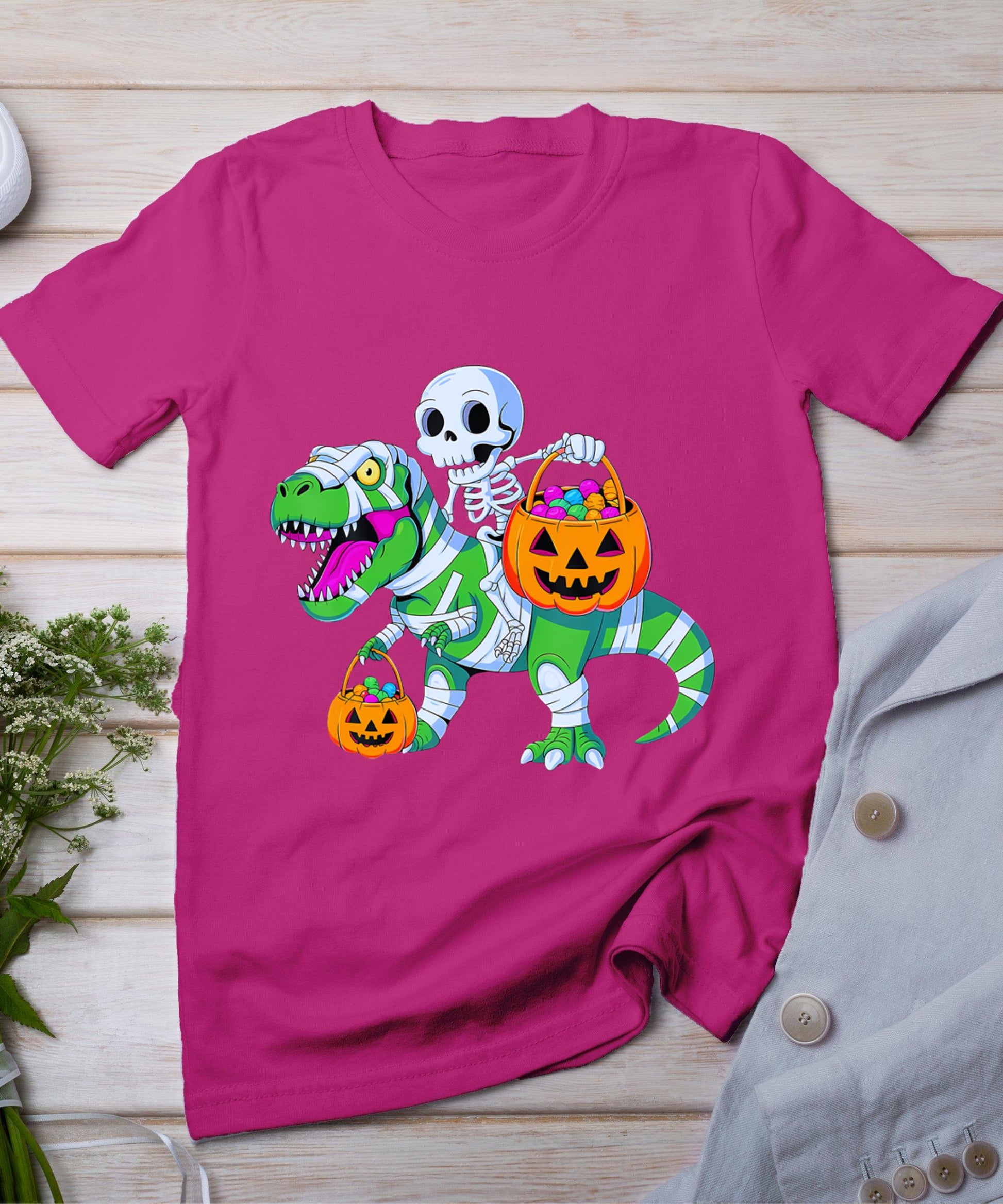 Skeleton Riding T-Rex Mummy Dinosaur Halloween Funny Pumpkin T-Shirt