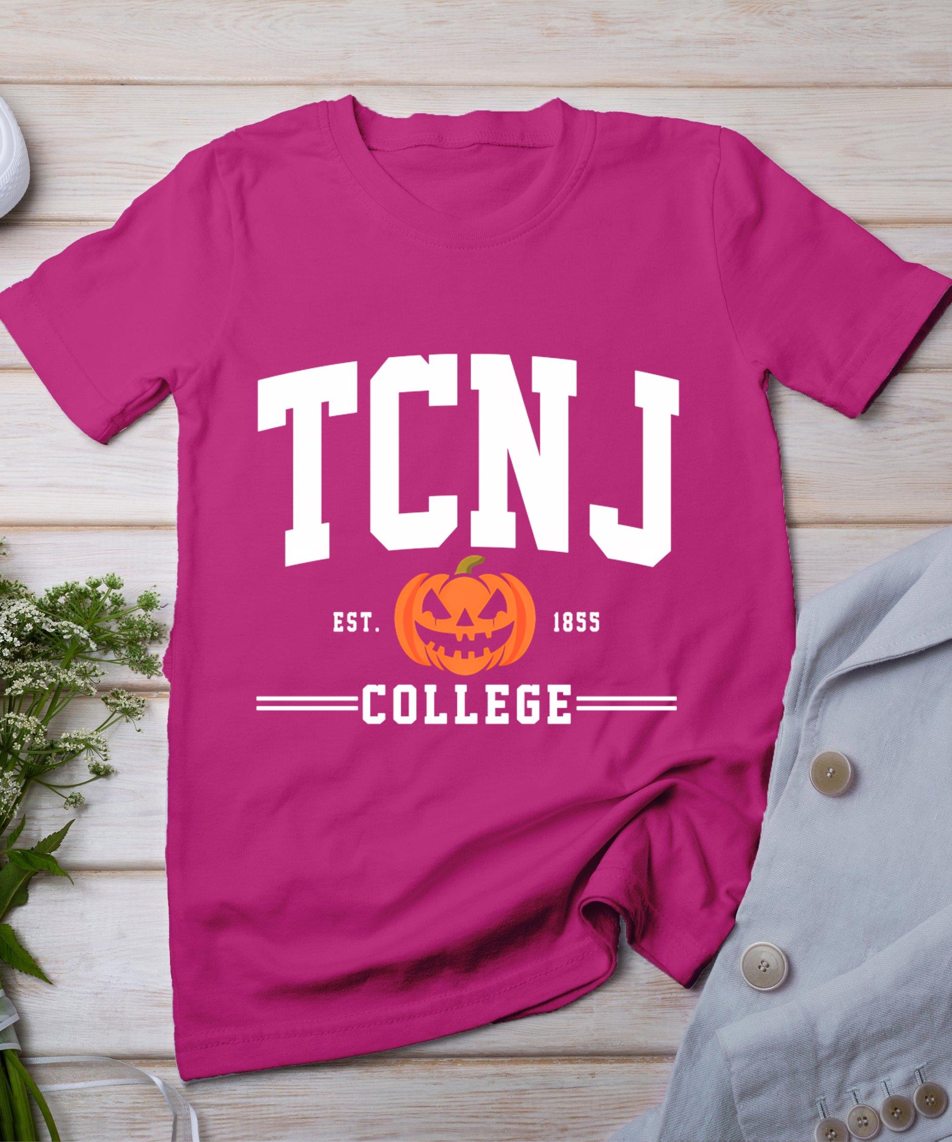 Tcnj The College Of New Jersey Arch Halloween Design Vintage T-Shirt