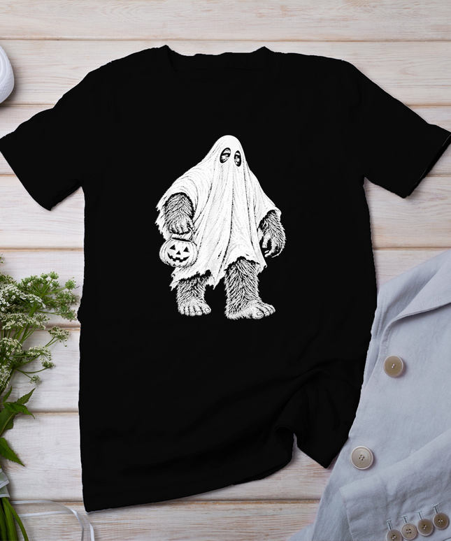 Bigfoot Ghost Halloween Pumpkin Costume Funny Sasquatch T-Shirt
