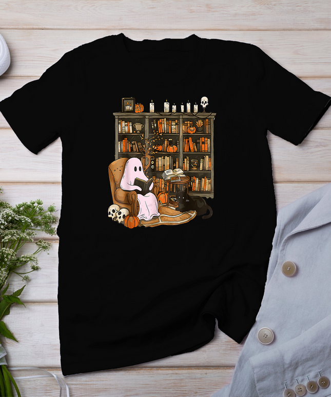 Vintage Ghost Book Reading Pumpkin Gothic Halloween Teachers T-Shirt