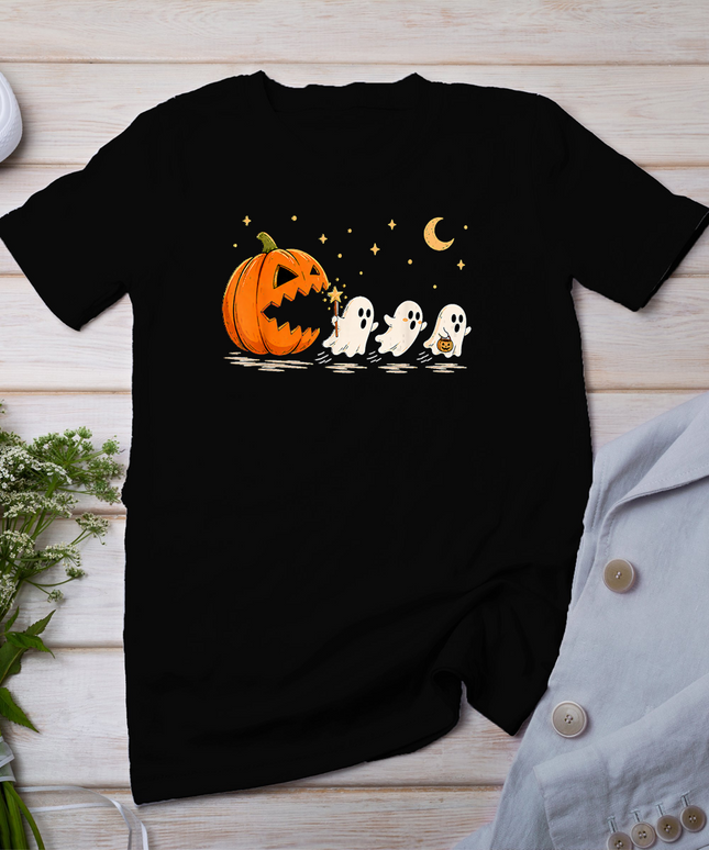 Funny Pumpkin Chasing Ghost Trendy Halloween Spooky Autumn T-Shirt