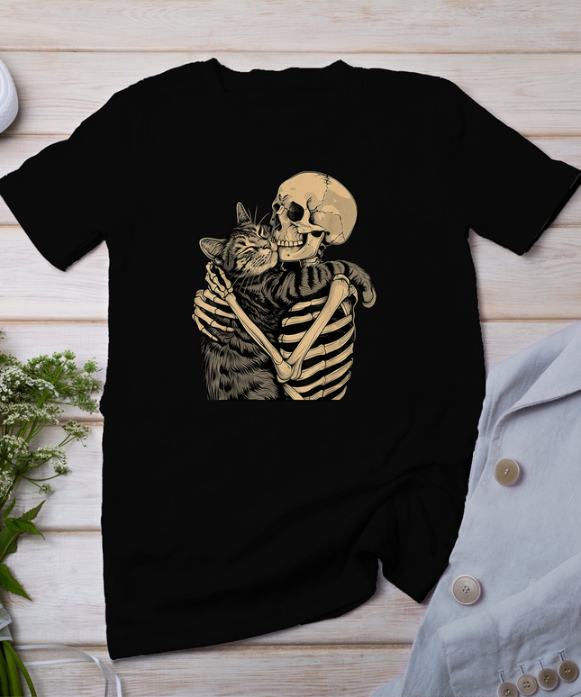 Skeleton Hugging Cat Halloween Cat Lover Cat Mom Dad T-Shirt