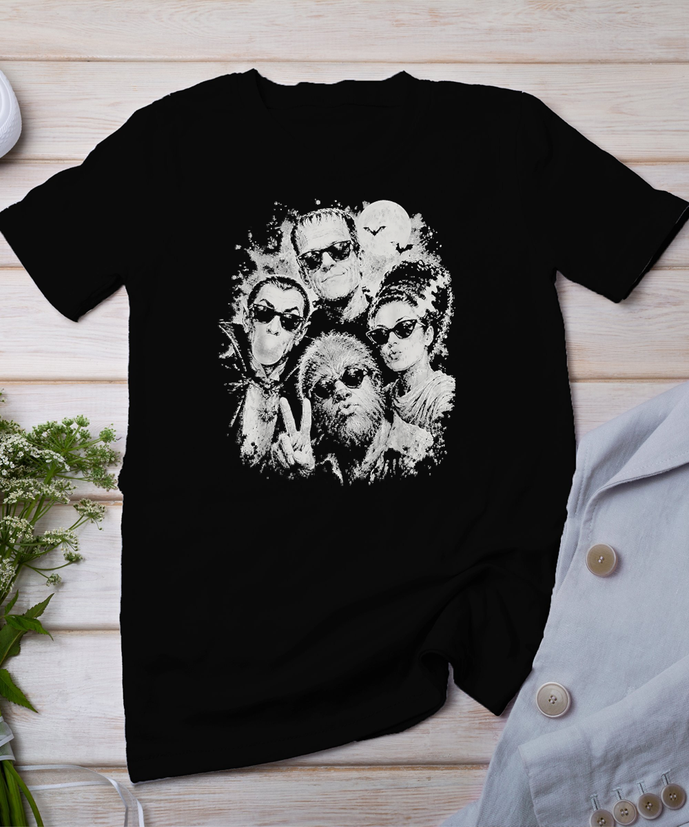 Vintage 90s Halloween Frankenstein Monsters Selfie Lovers T-Shirt