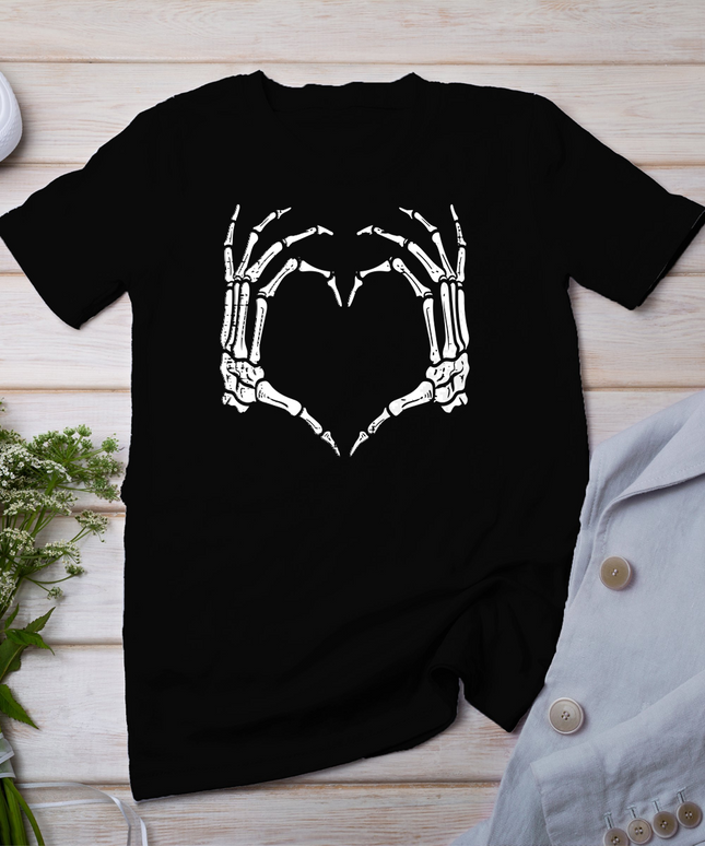 Skeleton Hands Heart Sign Retro Halloween Costume Women Girl T-Shirt