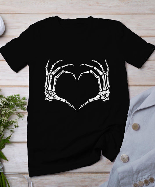 Skeleton Hands Heart Sign Retro Halloween Costume Women Girl T-Shirt