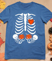 Skeleton Twin Pregnancy Announcement Halloween Pregnant Mom T-Shirt