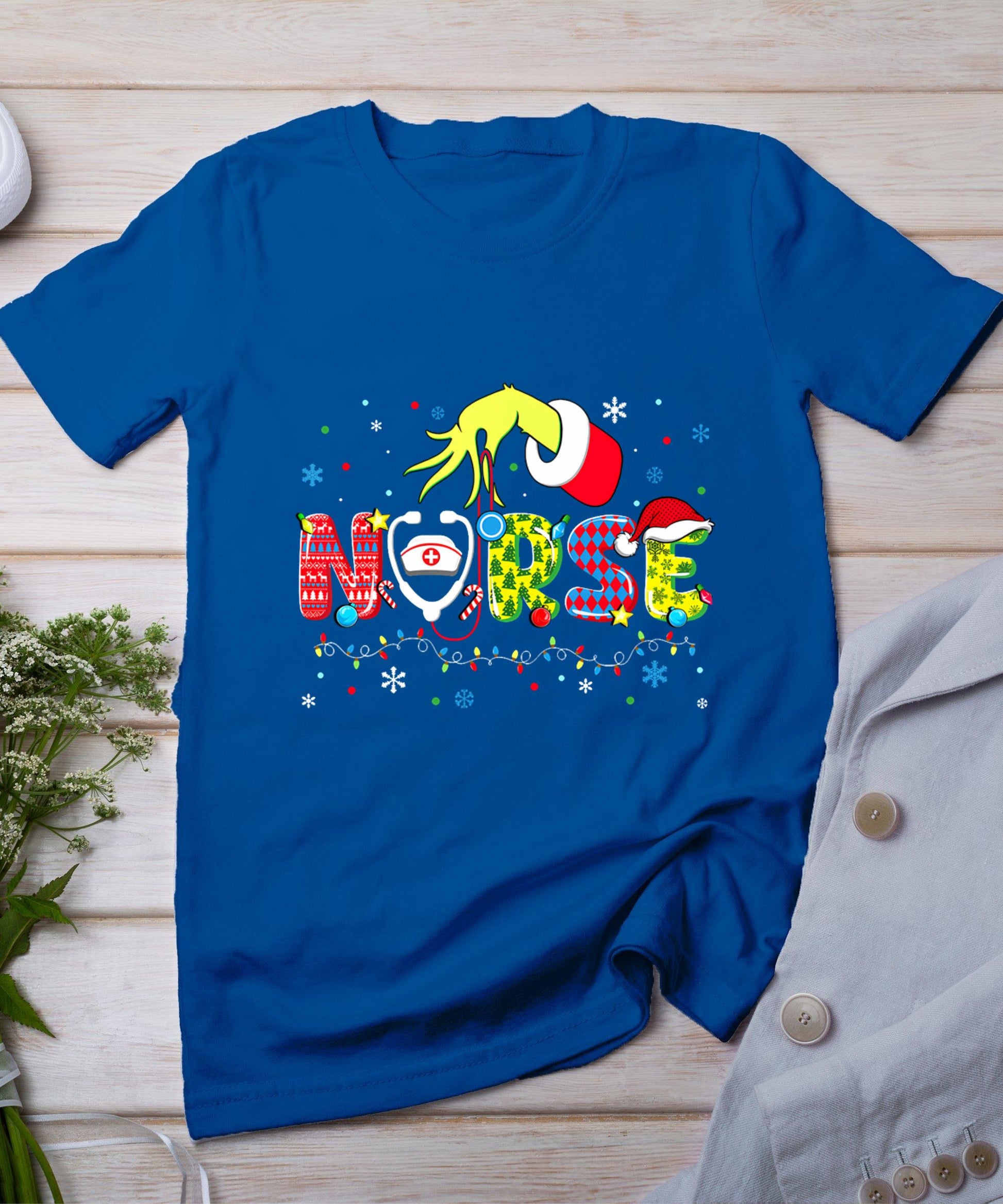 Groovy Nurse Christmas Xmas Santa Rn Cna Icu Scurb Men Women T-Shirt