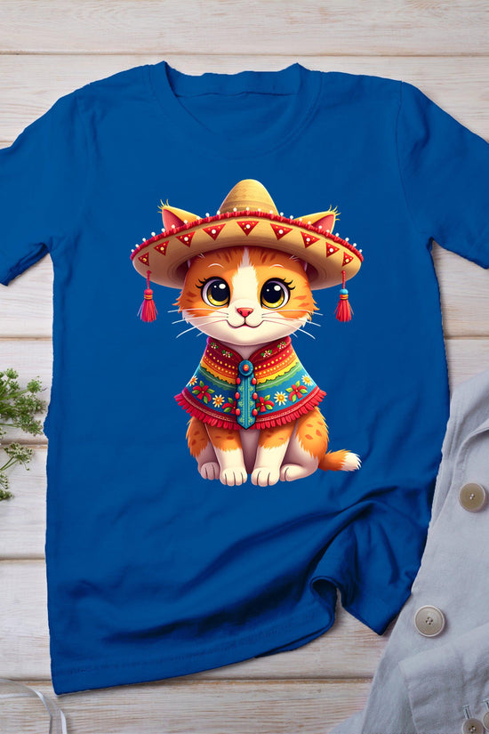 Cinco De Mayo Cute Mexican Cat Sombrero Poncho Cinco De Meow T-Shirt