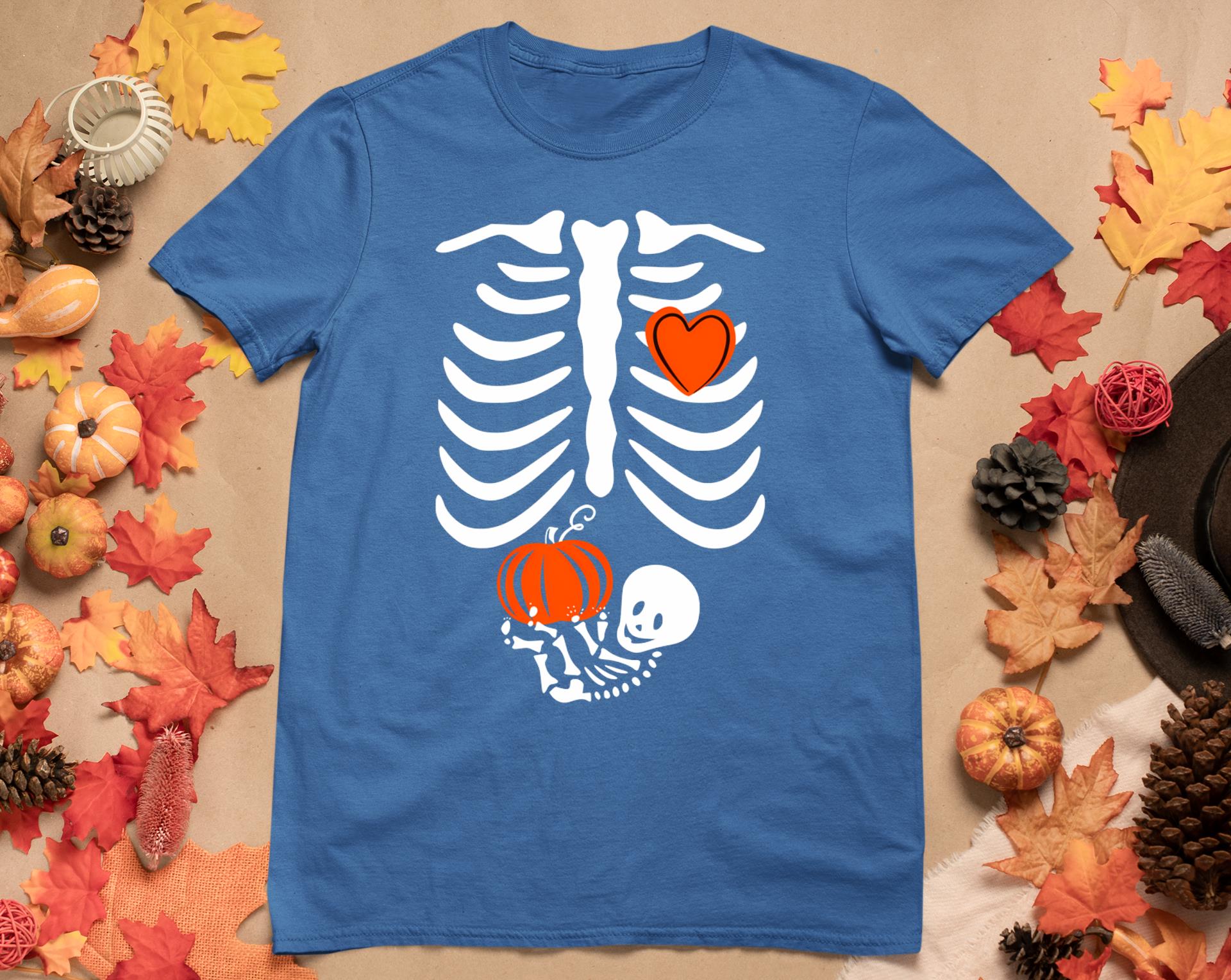 Pregnant Skeleton Mom Halloween Pregnancy Baby Announcement T-Shirt