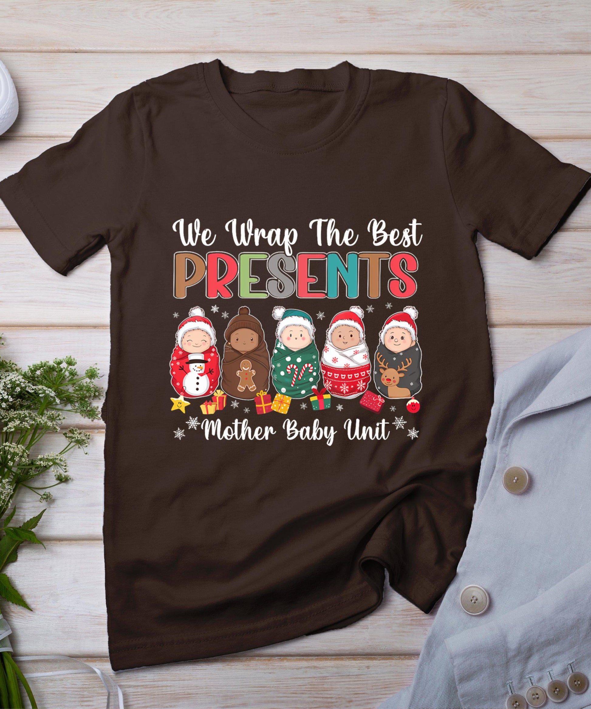 Mother Baby Nurse Christmas Mom Baby Nursing Groovy T-Shirt