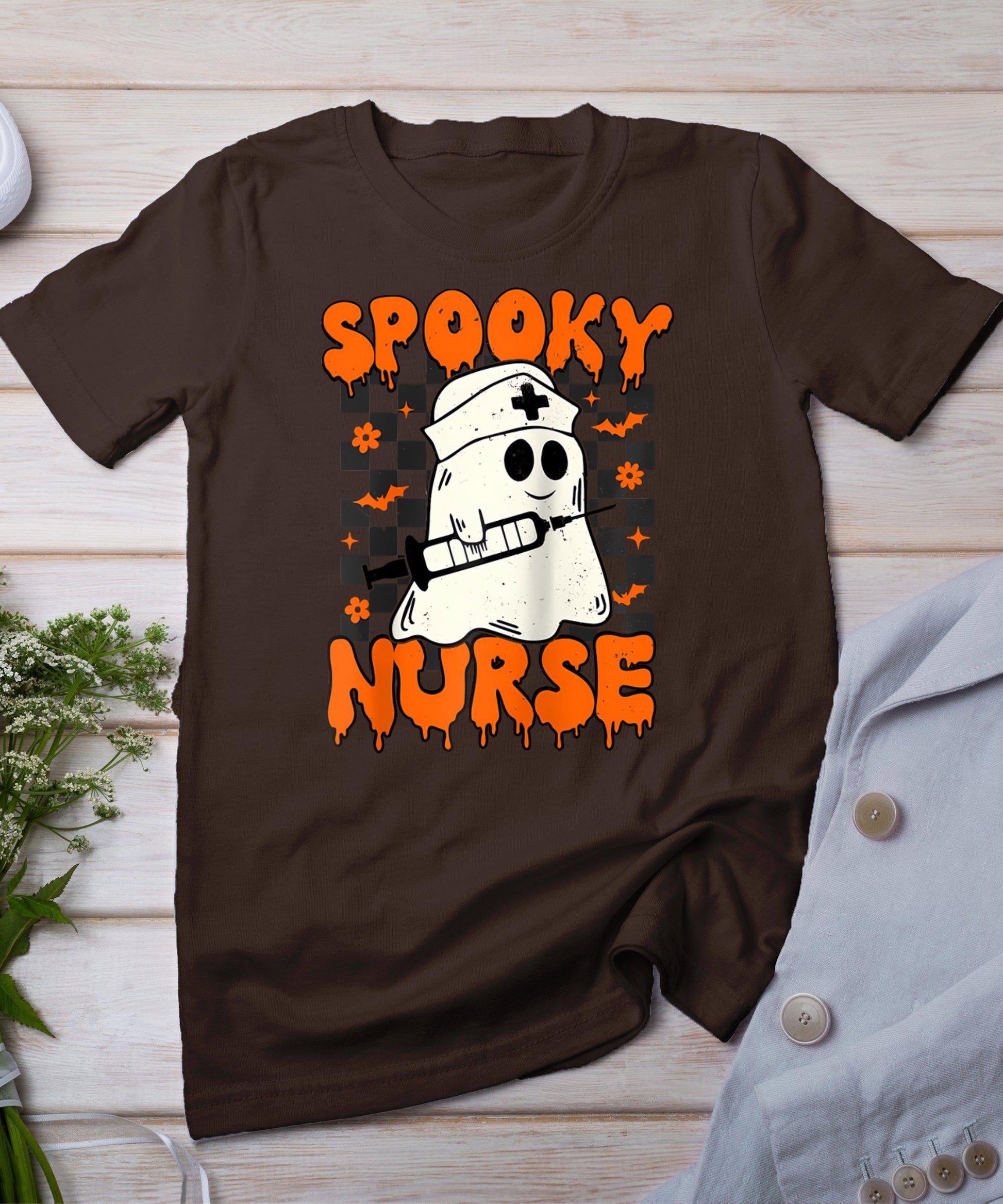 Groovy Spooky Nurse Retro Halloween Nurse Fall Scrub Women T-Shirt