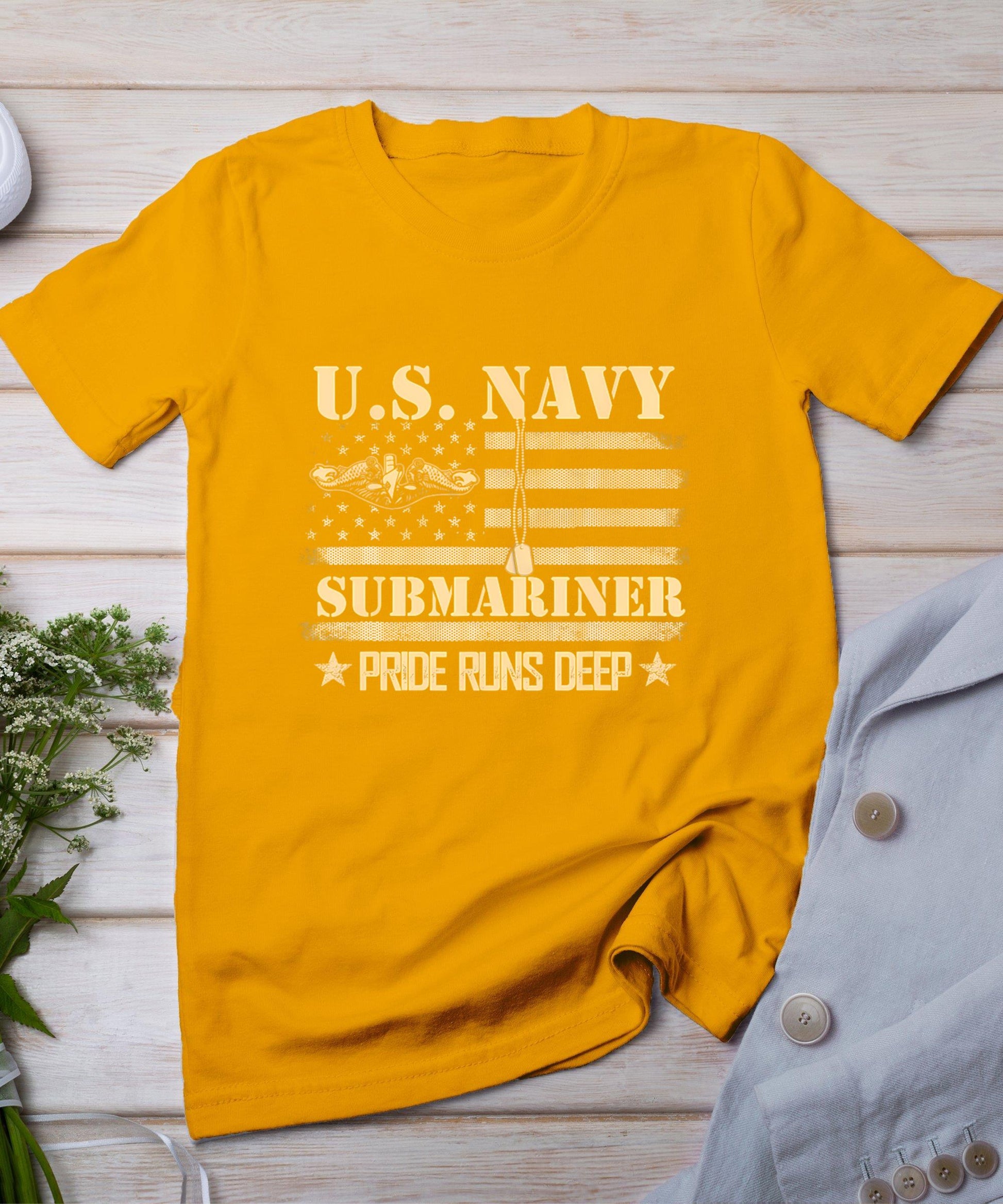 U.S Submarines Silent Service Vintage Veterans Day T-Shirt