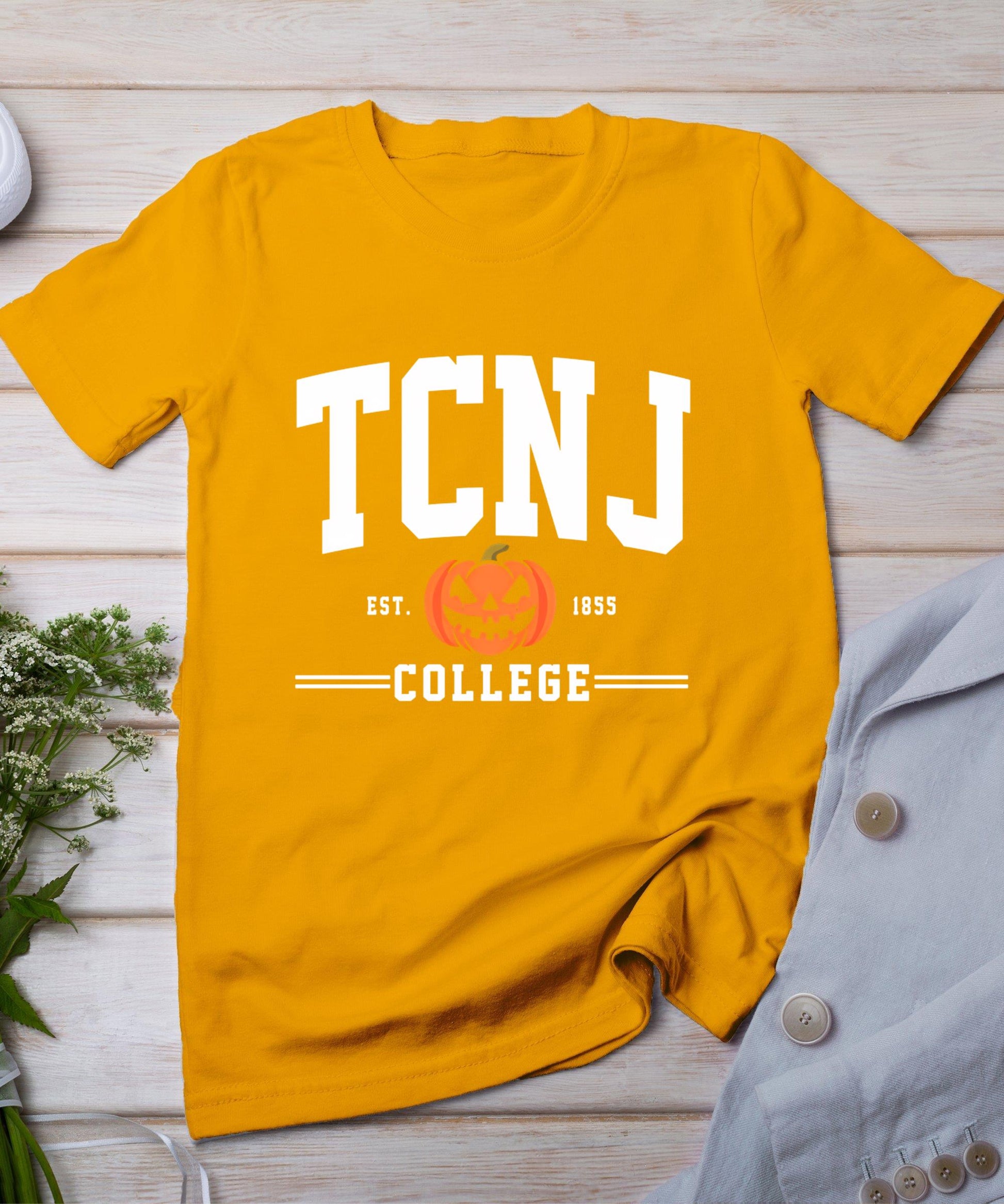 Tcnj The College Of New Jersey Arch Halloween Design Vintage T-Shirt