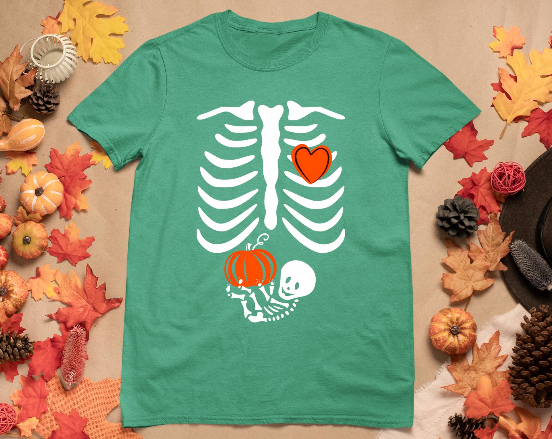 Pregnant Skeleton Mom Halloween Pregnancy Baby Announcement T-Shirt