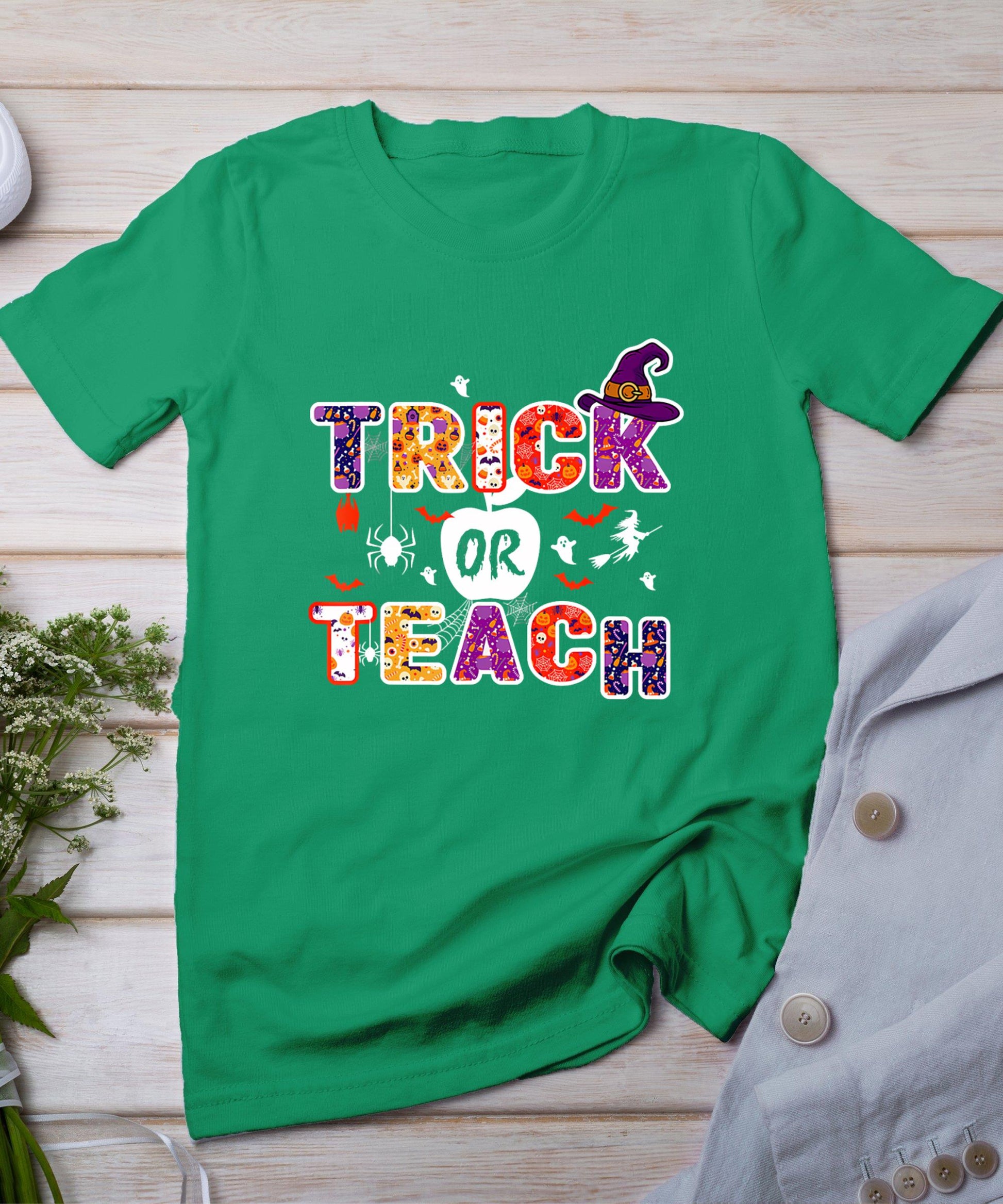 Trick Or Teach Funny Teacher Halloween Costume 2024 T-Shirt