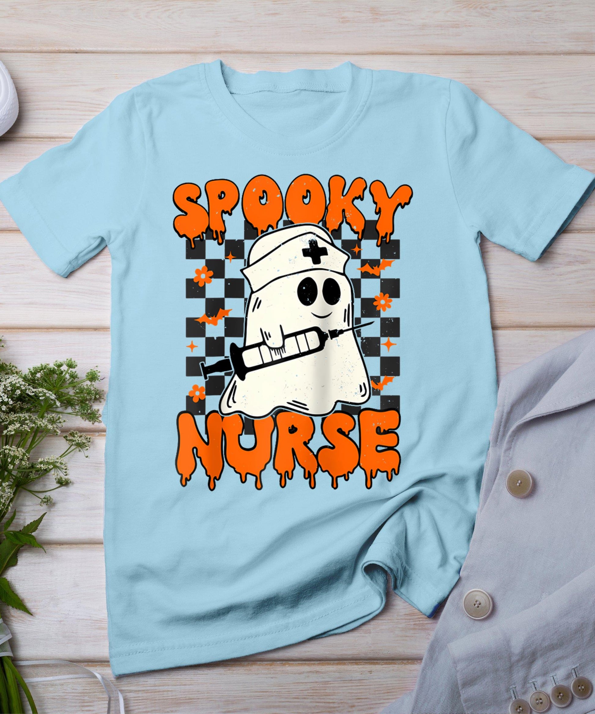 Groovy Spooky Nurse Retro Halloween Nurse Fall Scrub Women T-Shirt