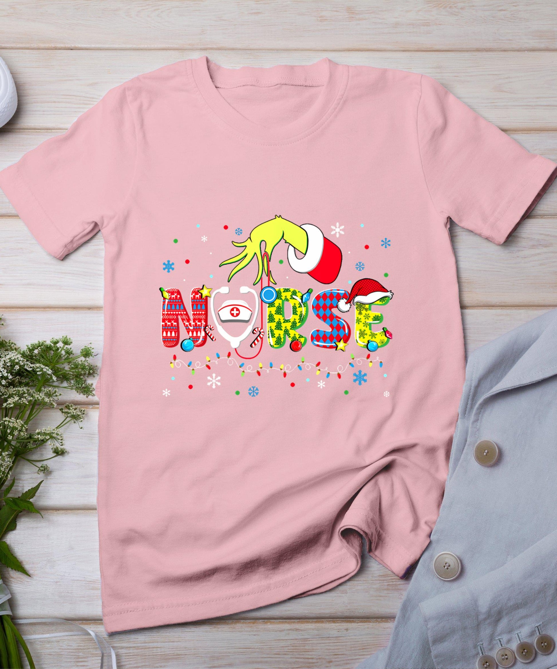 Groovy Nurse Christmas Xmas Santa Rn Cna Icu Scurb Men Women T-Shirt