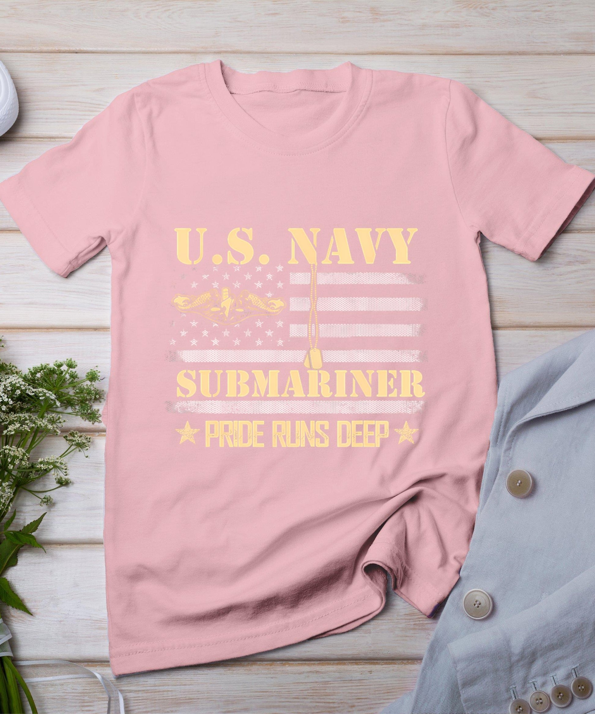 U.S Submarines Silent Service Vintage Veterans Day T-Shirt