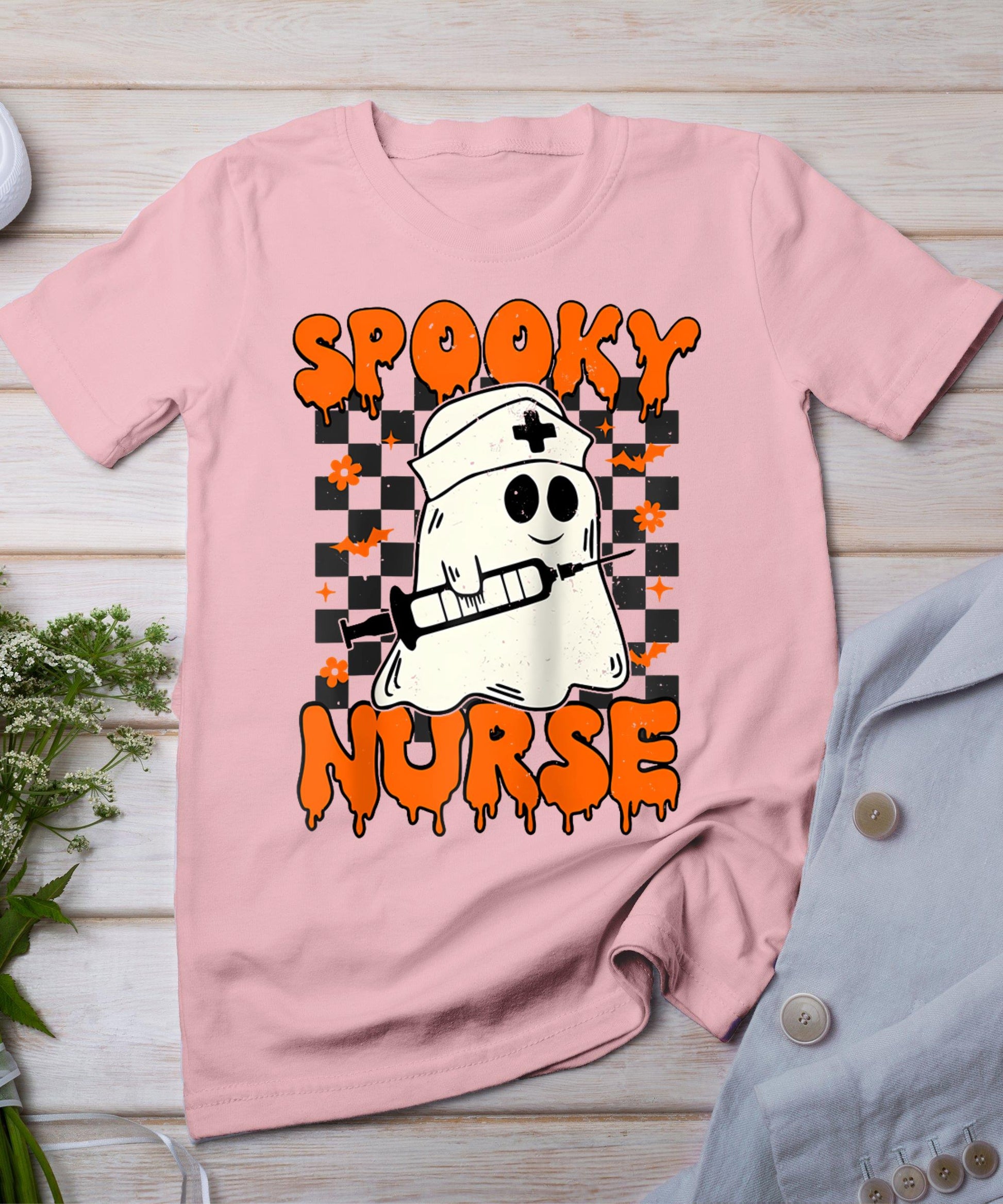 Groovy Spooky Nurse Retro Halloween Nurse Fall Scrub Women T-Shirt