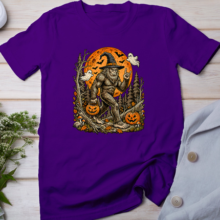 Spooky Halloween Bigfoot Pumpkin Funny Halloween Sasquatch T-Shirt