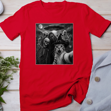 Cat Selfie with Bigfoot Skeleton Alien UFO Funny Cat Lover T-Shirt