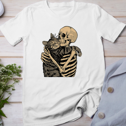Skeleton Hugging Cat Halloween Cat Lover Cat Mom Dad T-Shirt